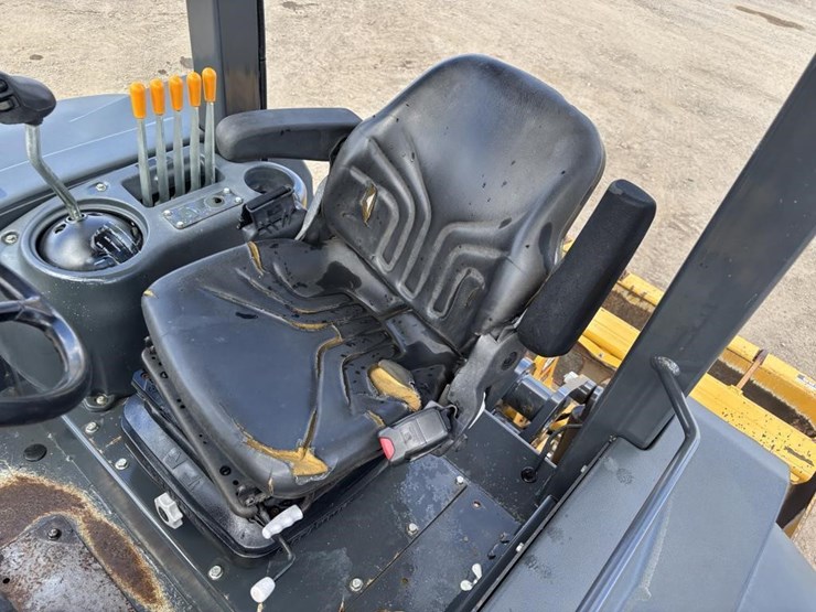 2018-deere-210lep-image-29