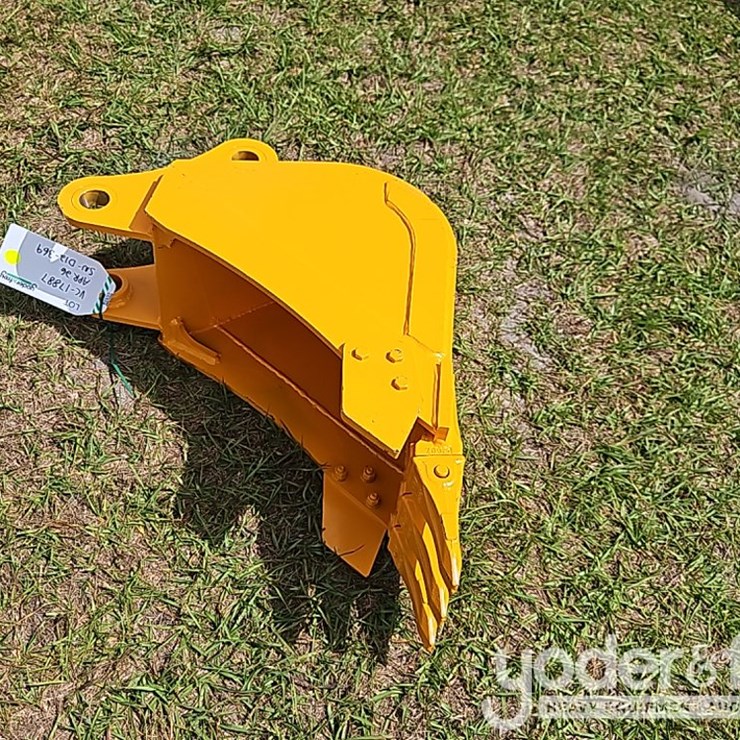 2026 CATERPILLAR 305