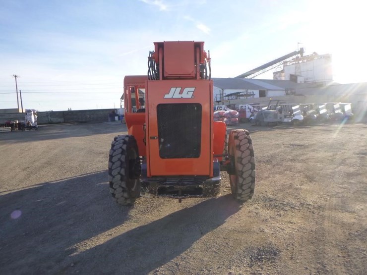 2018-jlg-8042-image-7