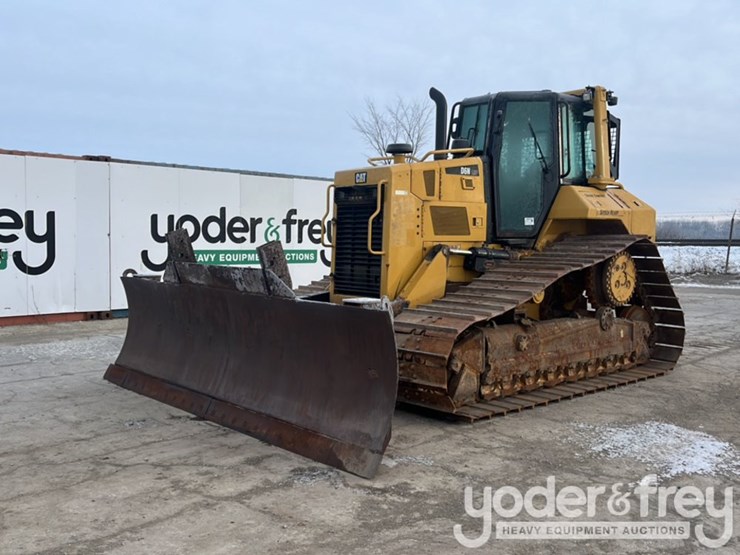 2016-caterpillar-d6n-lgp-image-1