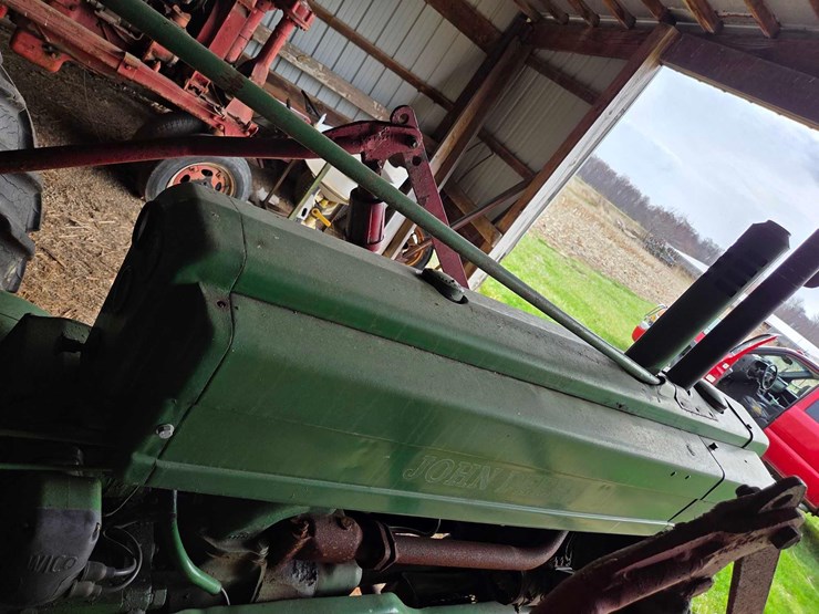 john-deere-b-image-7