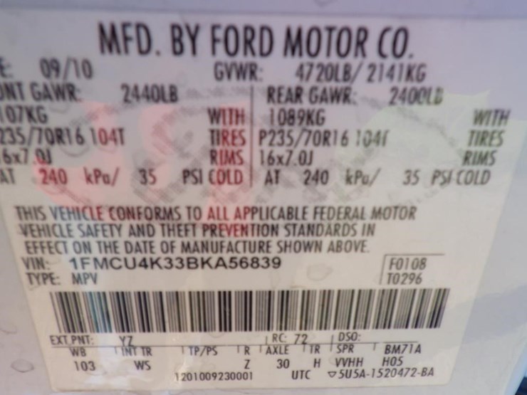 2011-ford-escape-image-16