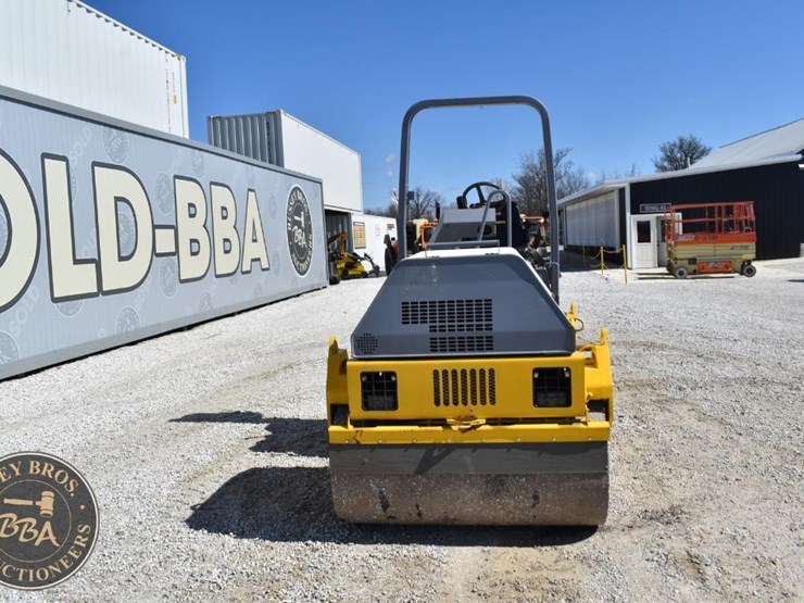 2010-benford-2010sd-image-33