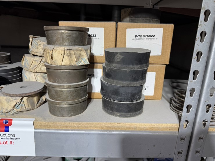 6-shelve-section-of-gd-fxydja-duplex-pump-&-national-pump-parts-image-3