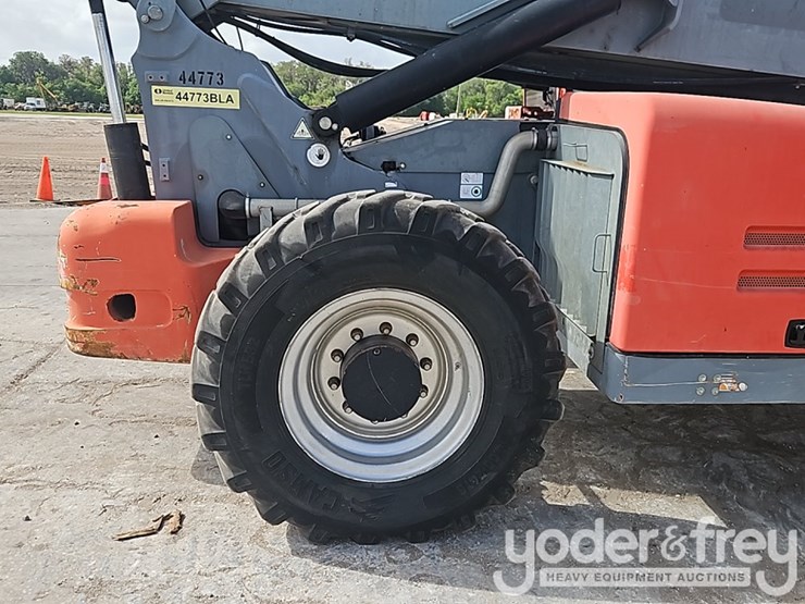 2017-skyjack-sj1056th-image-8