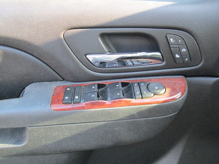 #37320-•-2011-chevrolet-silverado-4x4-pickup-1gcrkte32bz269380-image-26