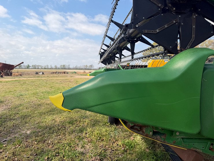 2017-john-deere-630fd-image-32