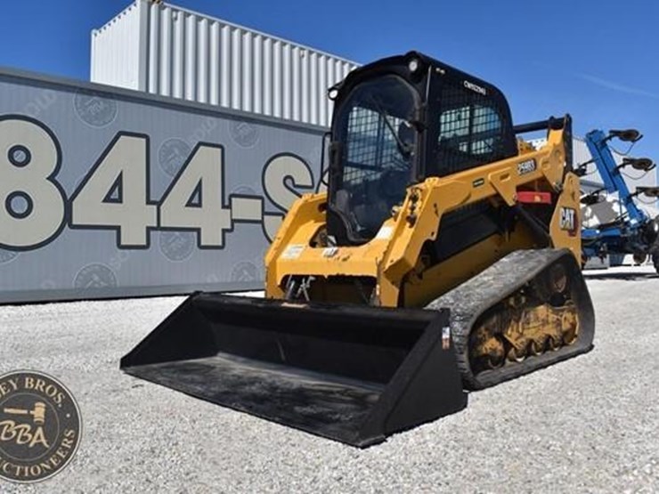 2023-caterpillar-259d3-image-5