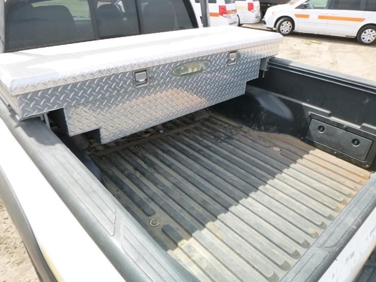 2013-toyota-tacoma-image-27