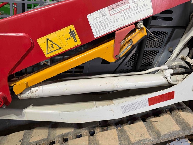 takeuchi-tl8-image-12