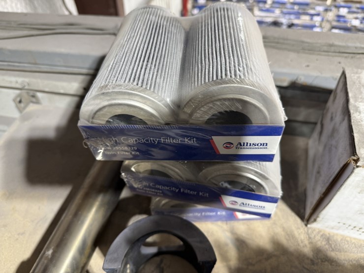 7-shelve-section-of-ofm-600-triplex-pump-parts,-plug-valve-kits-image-5