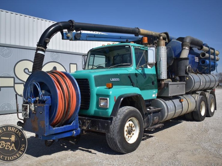 1996-ford-lnt8000-image-2