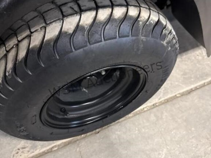 2014-e-z-go-terrain-250-image-8