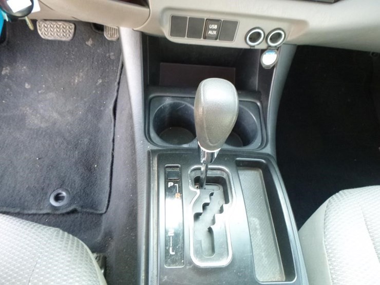 2013-toyota-tacoma-image-16