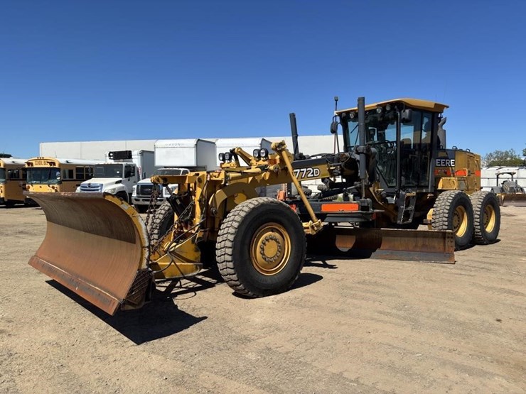 deere-772d-image-1