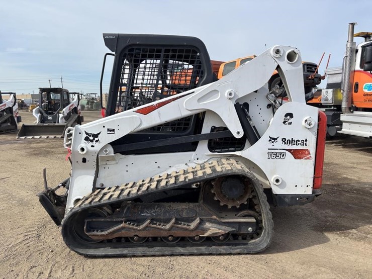 2017-bobcat-t650-image-5