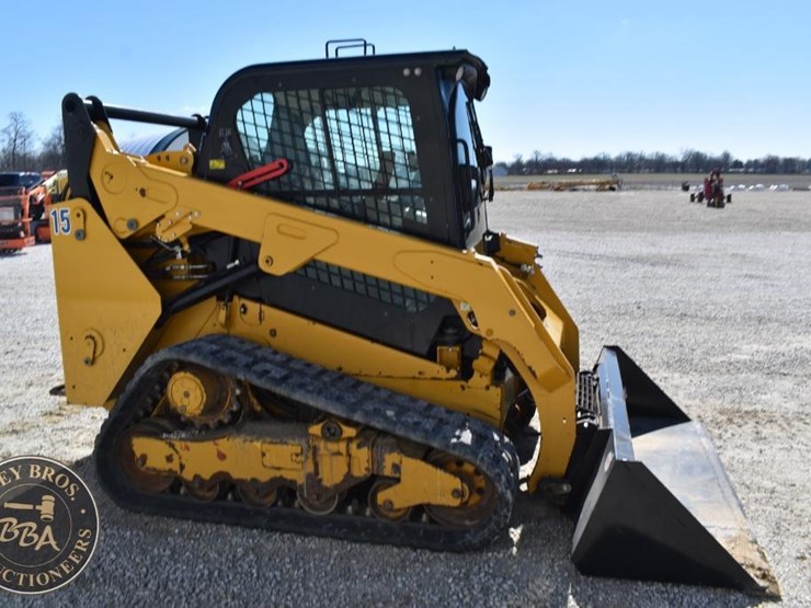 2017-caterpillar-259d-image-24