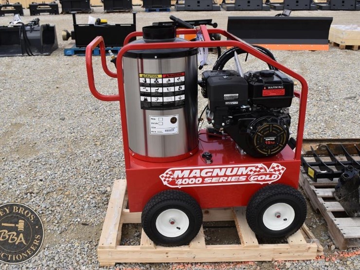 magnum-4000-hot-water-pressure-washer-42636-image-1