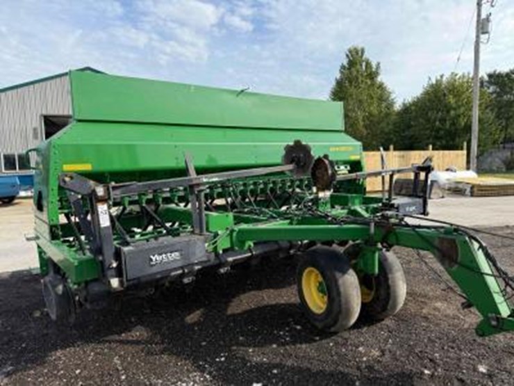 john-deere-1590-image-5