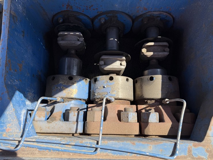 caterpillar-c13-image-13