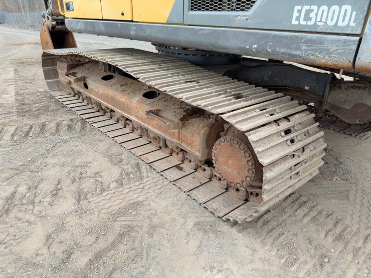 2013-volvo-ec300dl-image-24