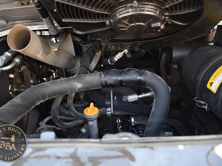 2020-takeuchi-tl8r2-image-36