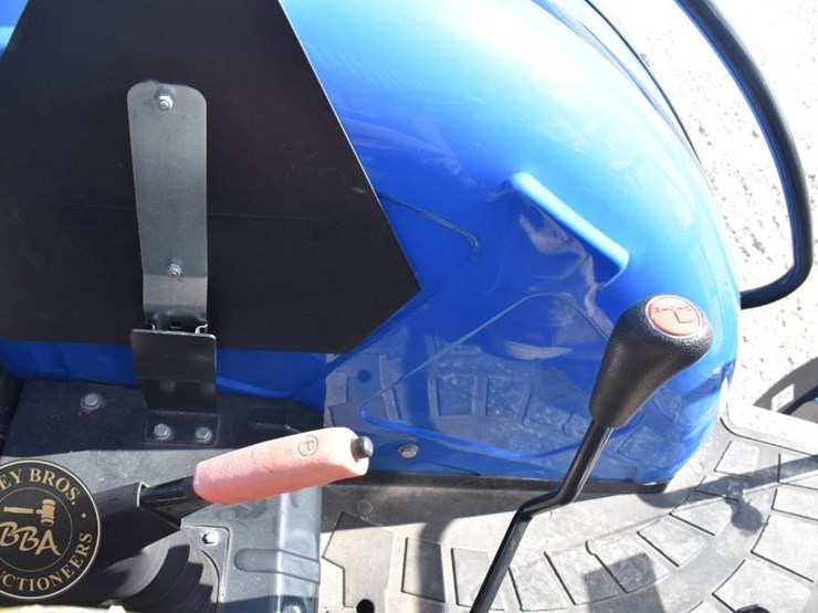 2023-new-holland-workmaster-120-image-48