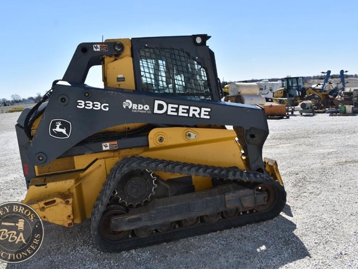 2019-deere-333g-image-28