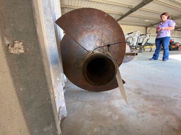 #4008-•-bobcat-auger-image-2