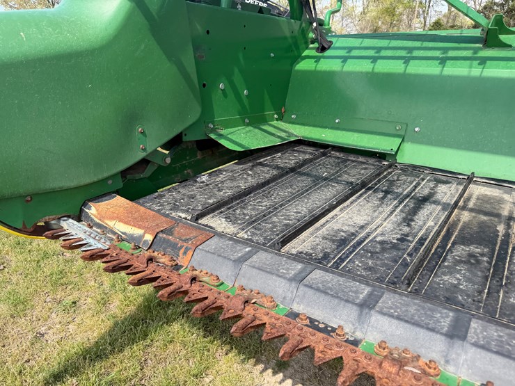 2017-john-deere-630fd-image-16