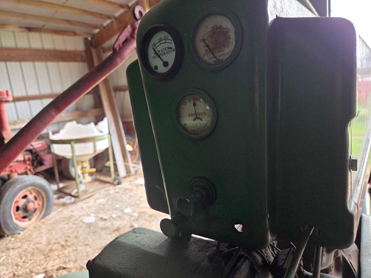 john-deere-b-image-28