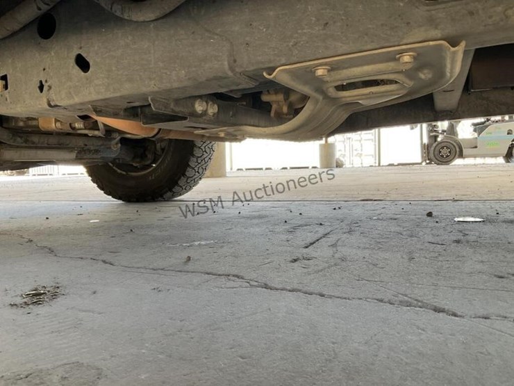 2020-ford-f150-image-26