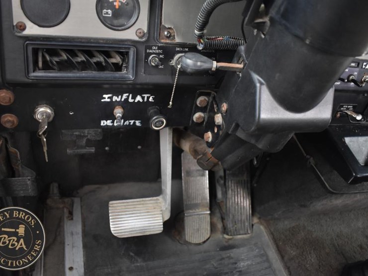 1992-international-9400-image-43