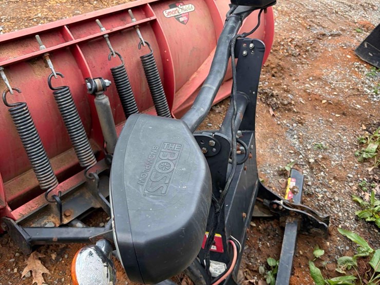 8'-boss-snow-plow-image-3