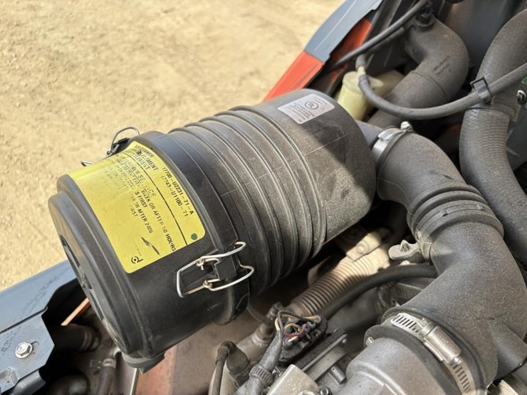 2013-toyota-8fgcu32-image-34