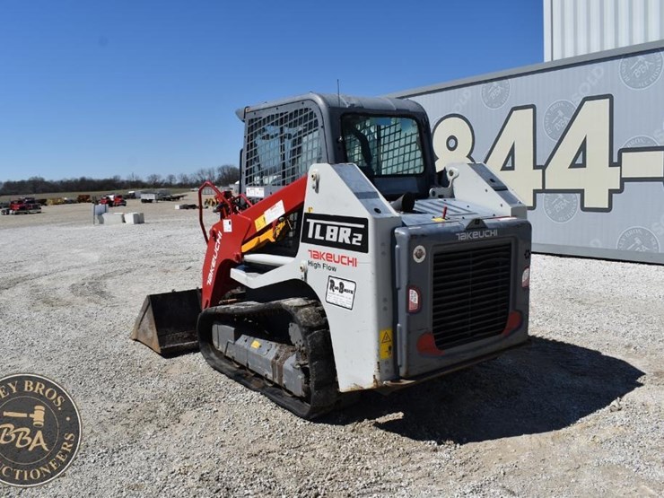 2020-takeuchi-tl8r2-image-7