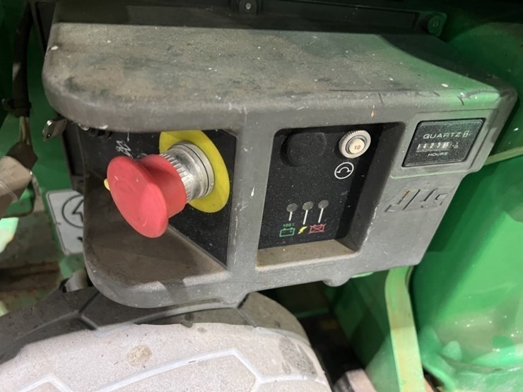 2017-jlg-1930es-image-9