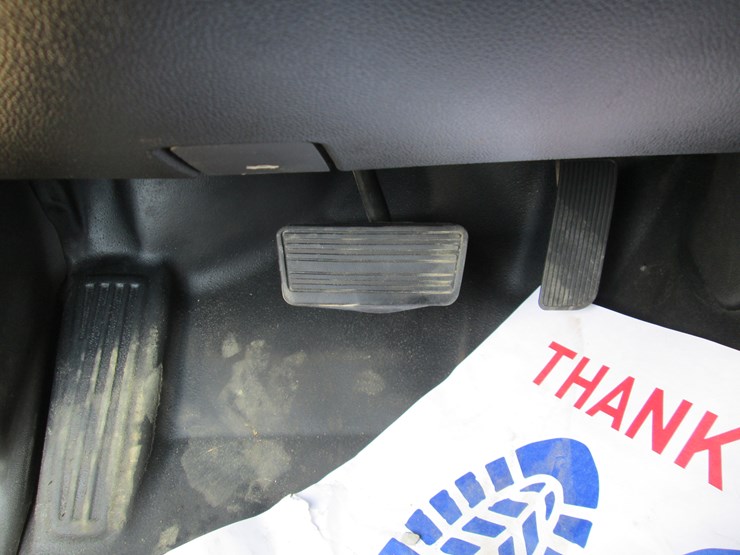 2017-chevrolet-3500hd-image-41