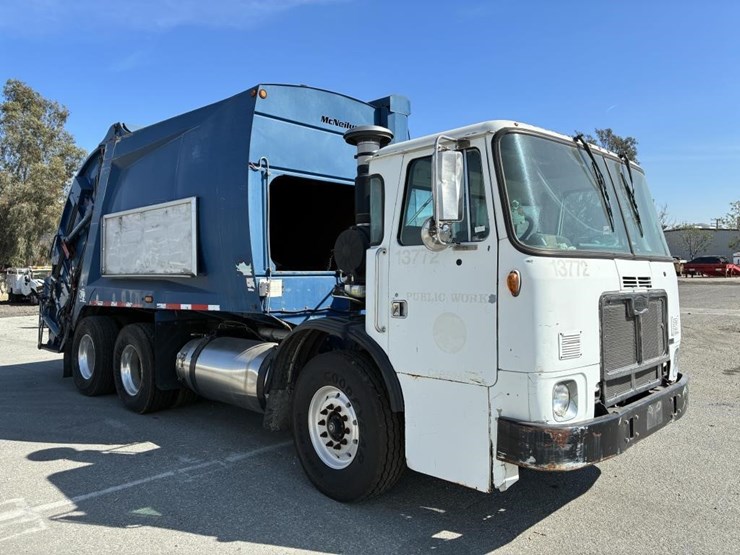 2010-autocar-xpeditor-image-2