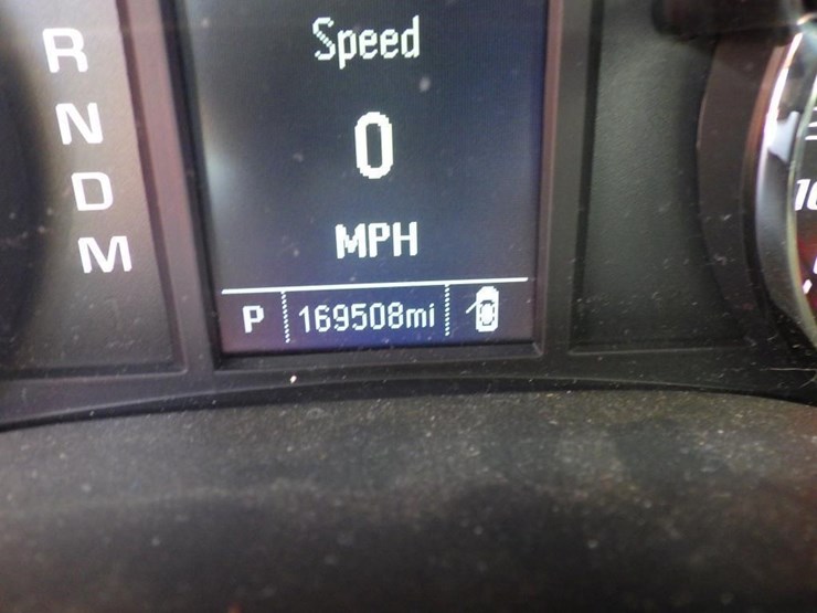 2016-chevrolet-tahoe-image-14