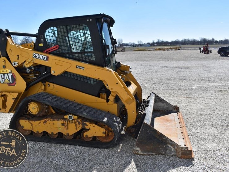 2023-caterpillar-259d3-image-25