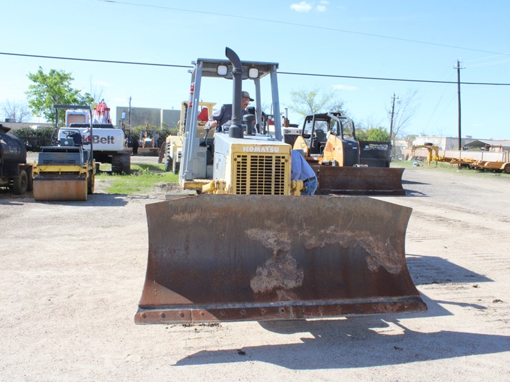 1998-komatsu-d38e-1-image-3