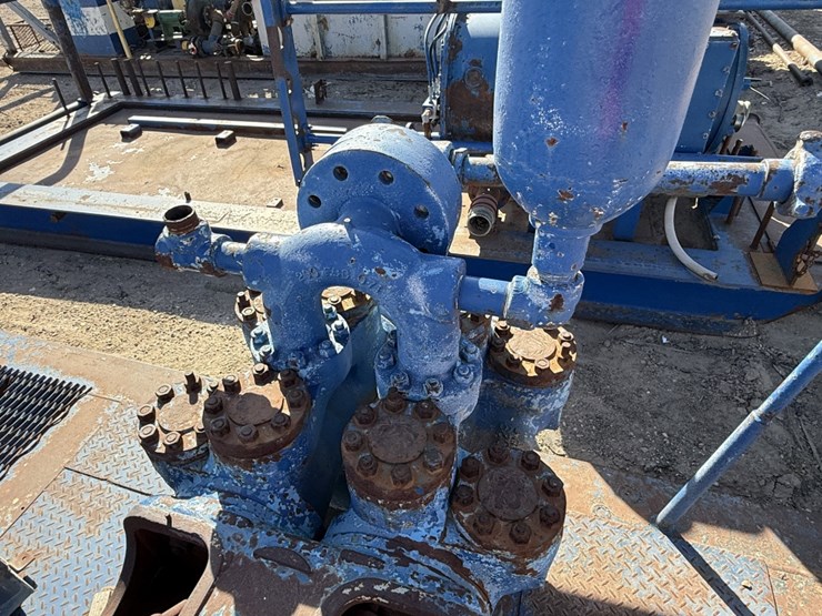 gardner-denver-fxydja-duplex-pump-mtd-on-15-x-8-skid-(no-power)-image-8