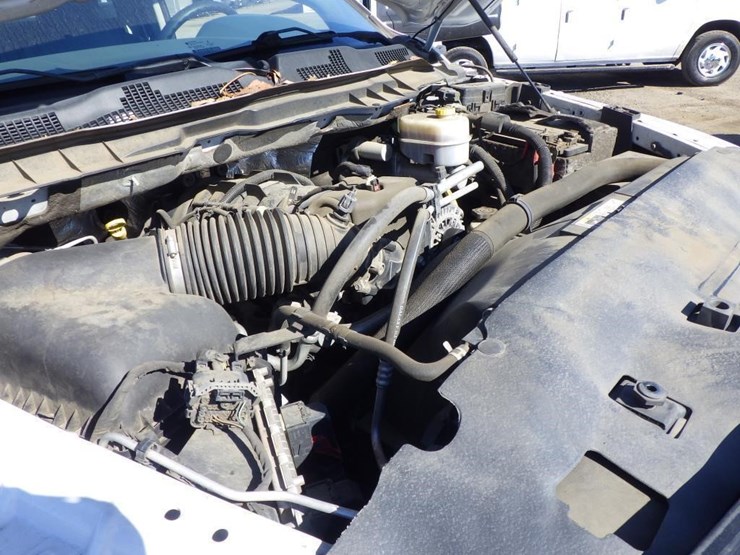 2018-dodge-3500-image-11