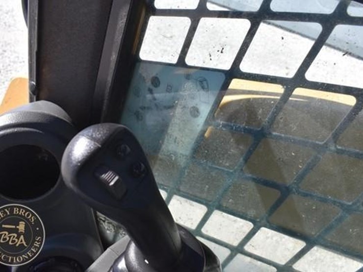 2023-caterpillar-259d3-image-66