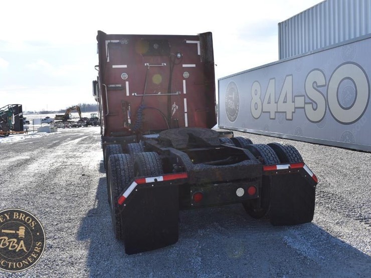 2004-peterbilt-379-image-10