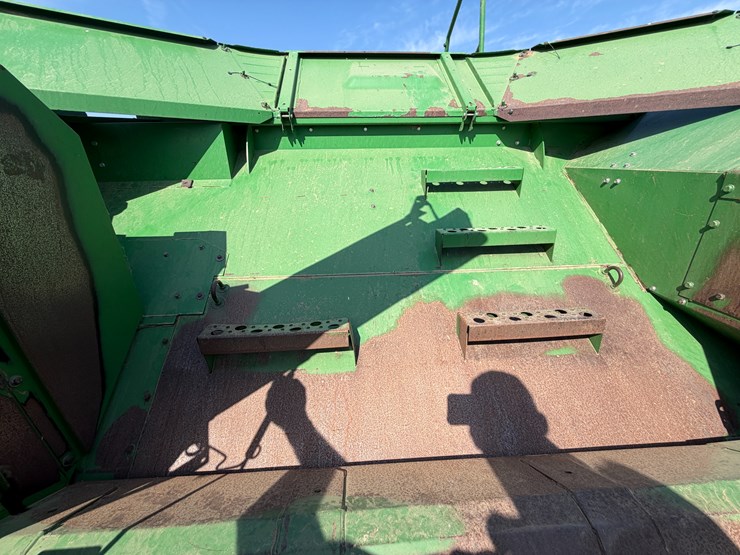 2014-john-deere-s670-image-152