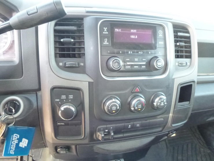 2014-dodge-1500-image-14