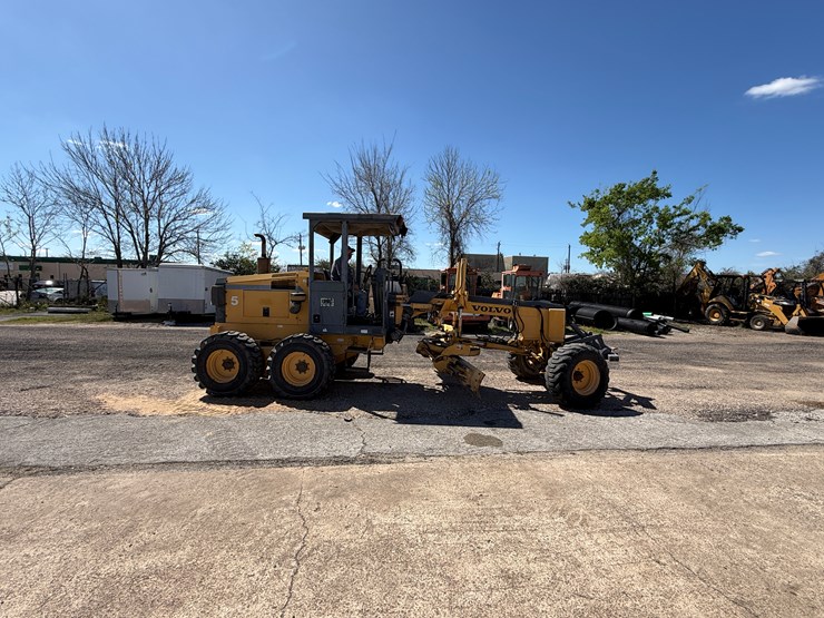 2004-volvo-g80-image-2