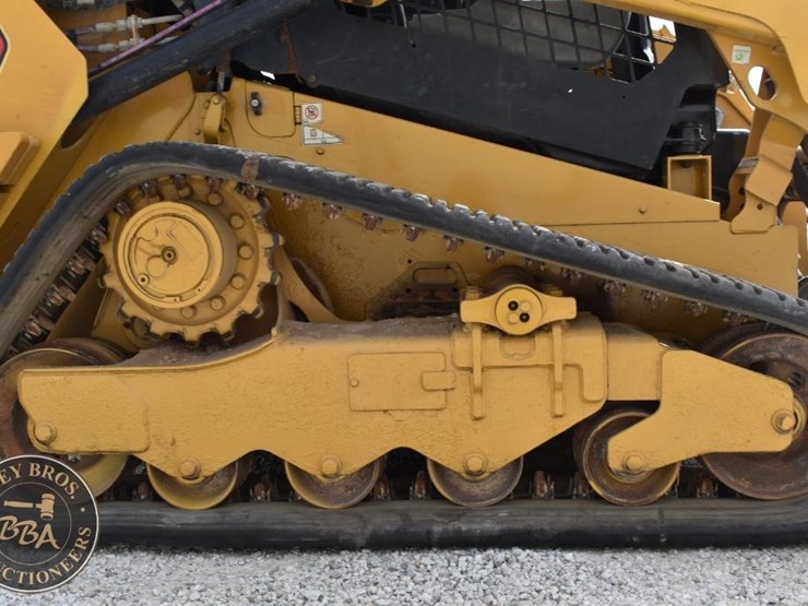2023-caterpillar-259d3-image-52